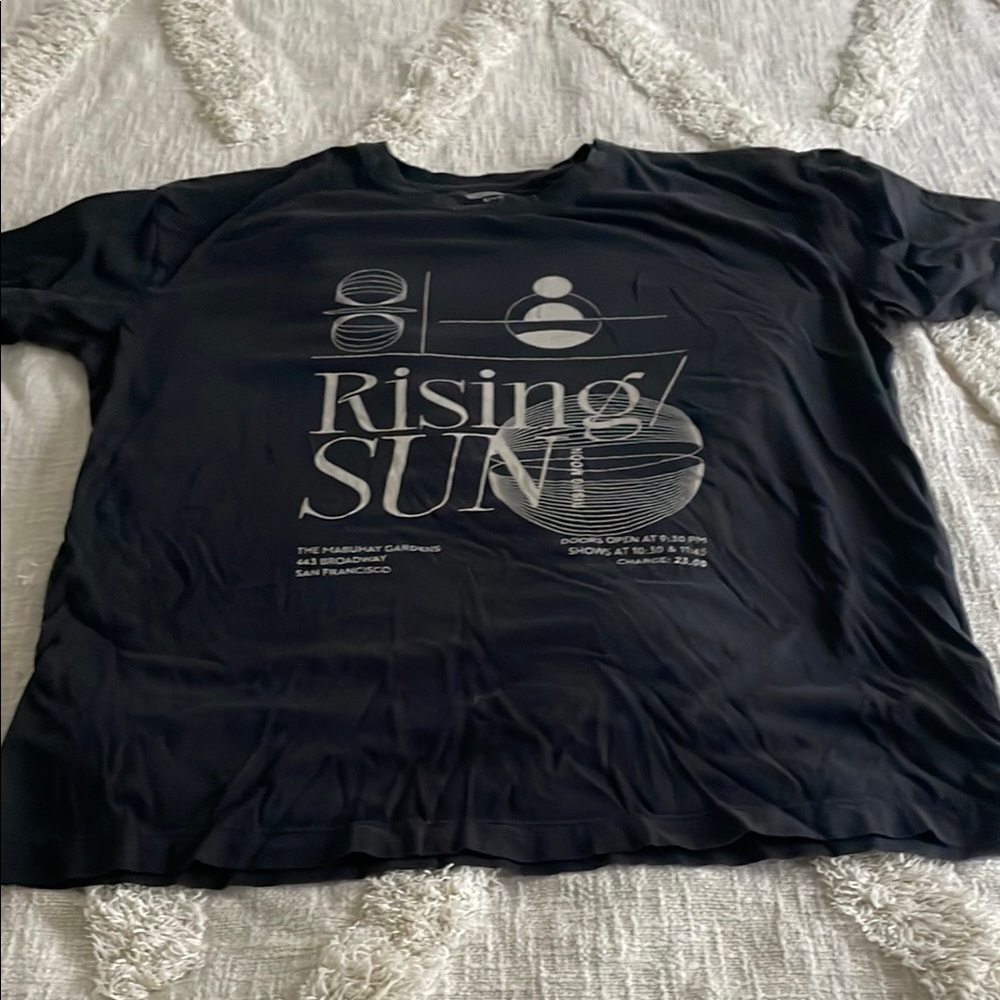Black Rising Sun Graphic Tee